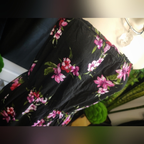 U2B Black Floral Strapless Hi Low Romper MD - Picture 6 of 13